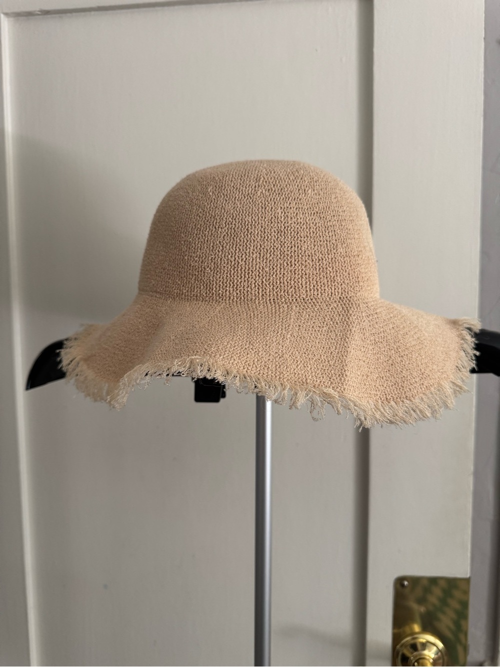 Women’s Wide Brim Frayed Edge Sun Hat - Beige